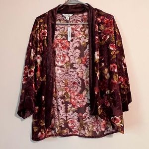 BNWT Krazy Kat | Size S/M | Wine colored cardigan with floral & velvet details